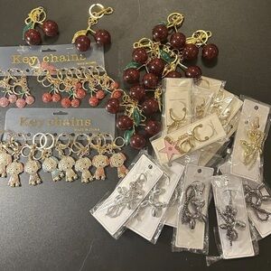 New Resale 45pc Keychain Bag Charm Lot Glitter Cherries Dogs Hollywood Gold NIP